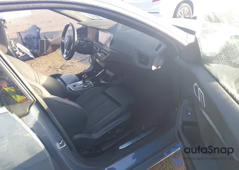 2022 BMW 228 Gran Coupe I xDrive z USA, uszkodzony, nr VIN WBA73AK07N7J94501